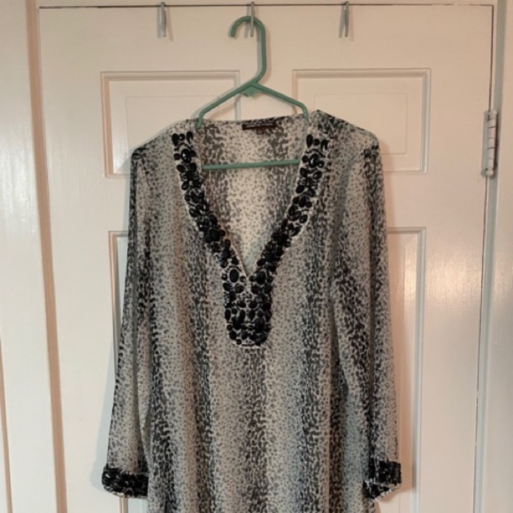 Black and white sheer top/beach cover up